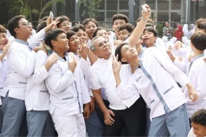 Benyamin di SMAN 1 Tangsel