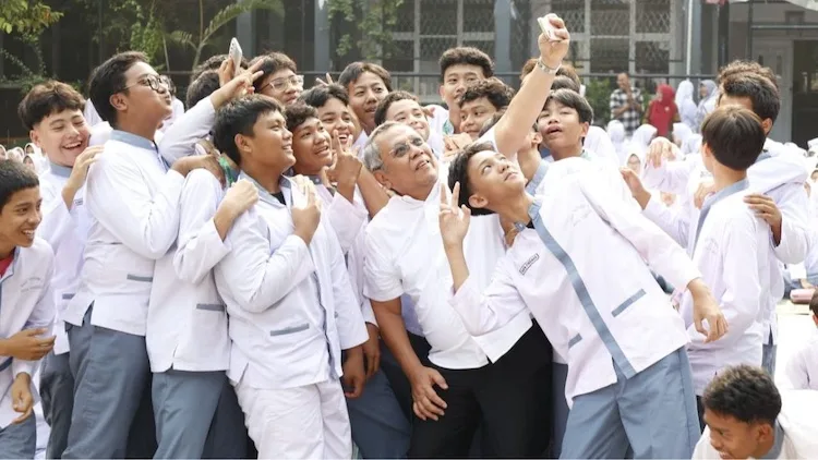 Benyamin di SMAN 1 Tangsel